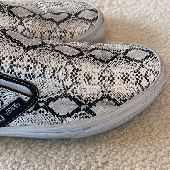 Snake Print Vans Mens 7.5 or Women's 9 / 9.5 - Picture 3 of 8